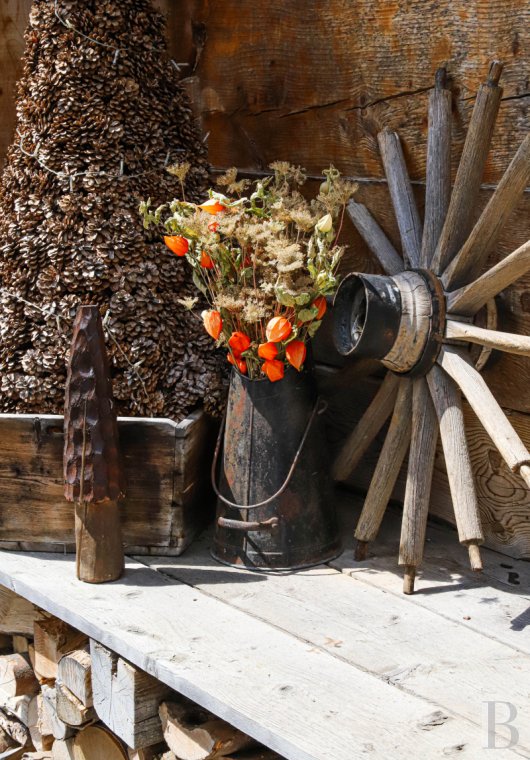 A traditional chalet barn surrounded by alpine pastures in Haute-Savoie, not far from Morzine - photo  n°36